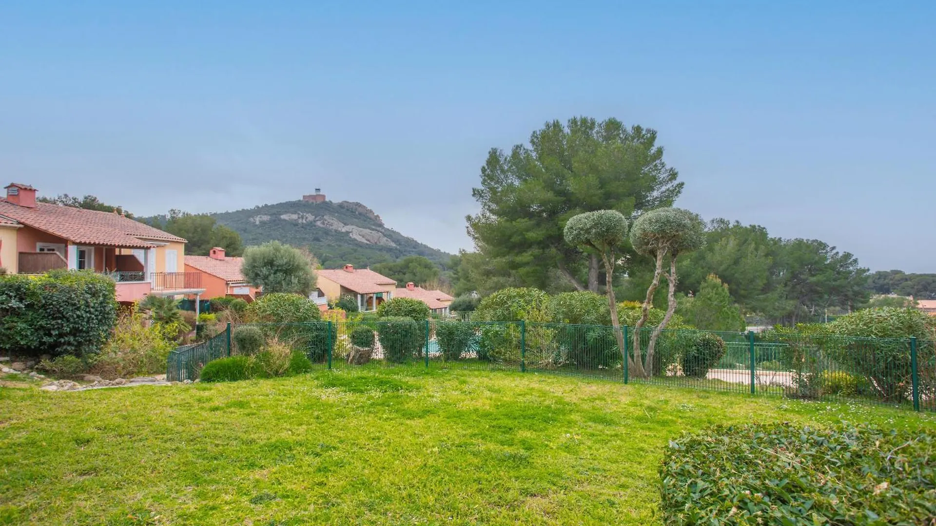 Apartment Appartement Grande Terrasse Vue Mer Saint-Raphael