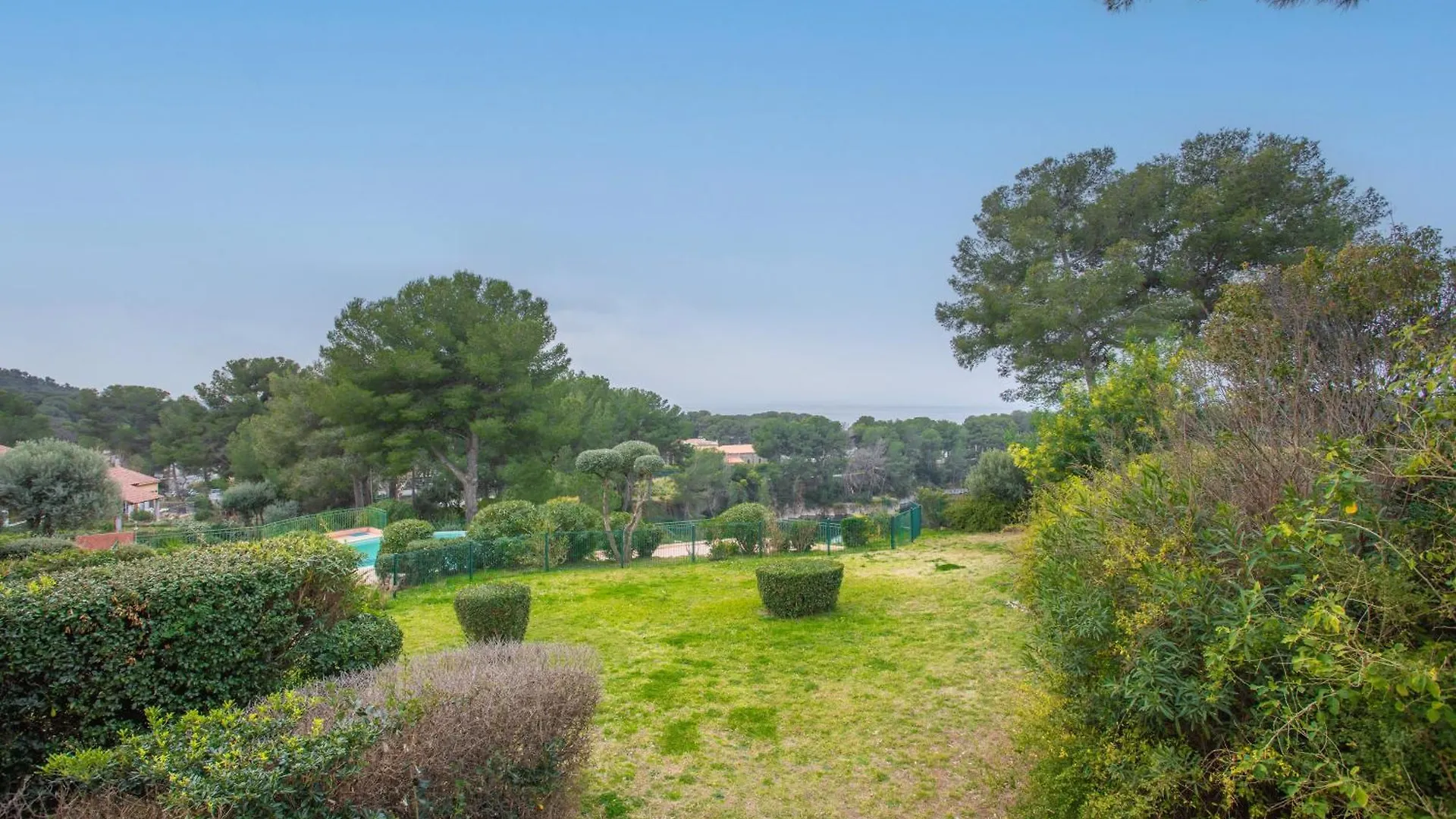 Appartement Grande Terrasse Vue Mer Saint-Raphael  Saint-Raphael (Var)